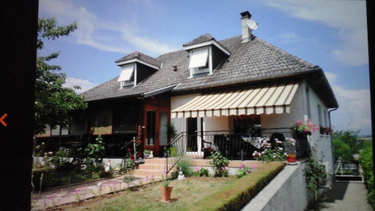 Maison Avec Veranda Proche Du Centre Ville Rignac  Exterior foto